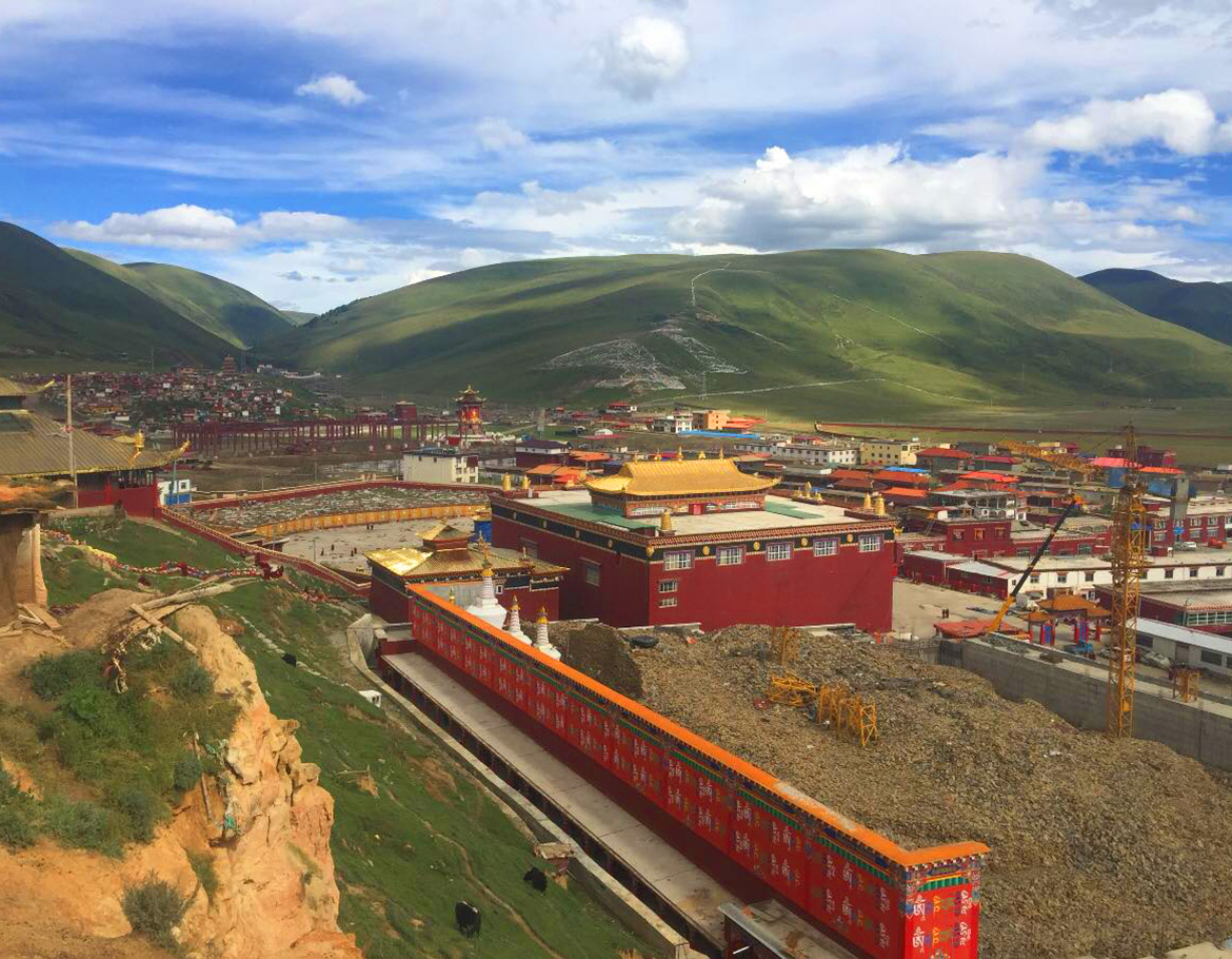 チベット寺院（カム、ヤチェン）